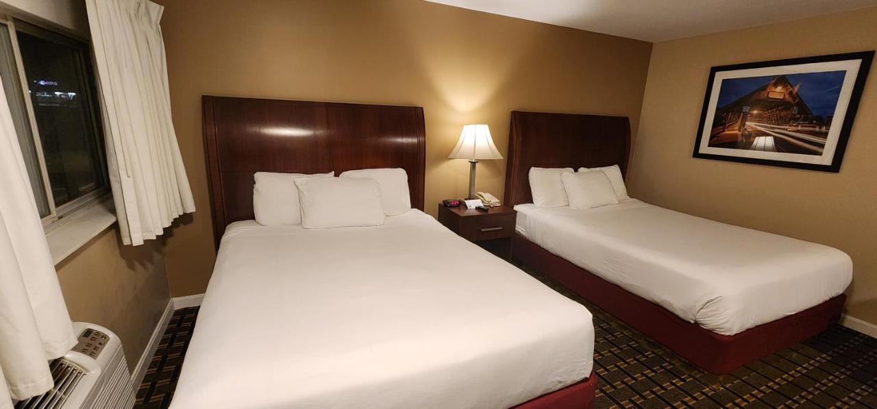 Nashoba Valley Inn & Suites Ayer Kültér fotó