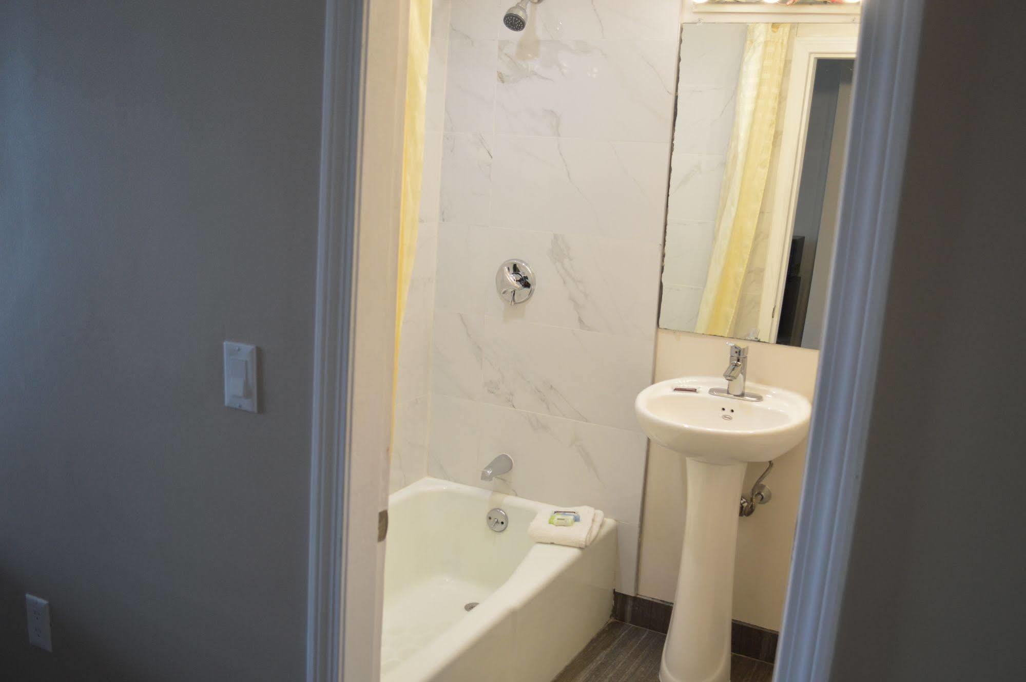 Nashoba Valley Inn & Suites Ayer Kültér fotó