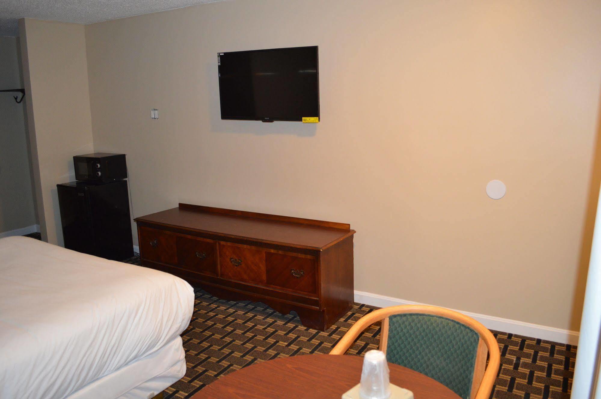 Nashoba Valley Inn & Suites Ayer Kültér fotó