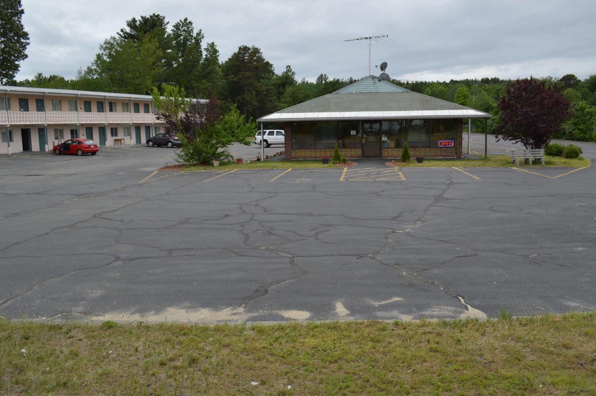 Nashoba Valley Inn & Suites Ayer Kültér fotó